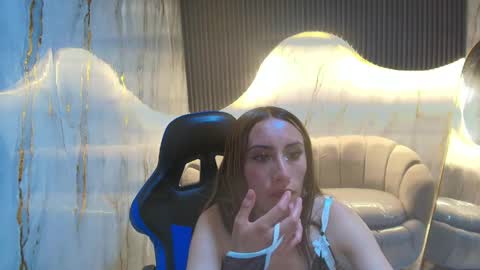 Katalina  online show from 15, 4, 2026