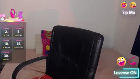 Snapshot of kate_arden chatting on 12, 10, 2025 Carla Palmer online show from 12, 10, 2025