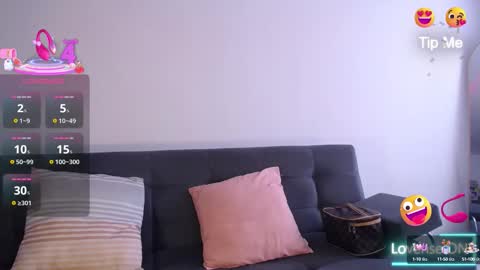 Snapshot of kate_arden chatting on 12, 10, 2025 Carla Palmer online show from 12, 10, 2025