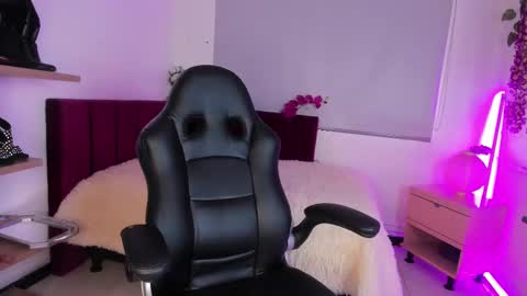 Kate Crown online show from 14, 2, 2025