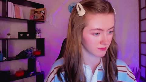 Snapshot of kate_cuddle chatting on 17, 12, 2024 Kate online show from 17, 12, 2024