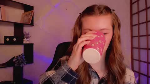 Snapshot of kate_cuddle chatting on 21, 1, 2025 Kate online show from 21, 1, 2025