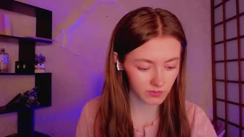 Snapshot of kate_cuddle chatting on 4, 2, 2025 Kate online show from 4, 2, 2025
