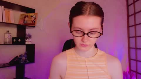 Snapshot of kate_cuddle chatting on 5, 2, 2025 Kate online show from 5, 2, 2025