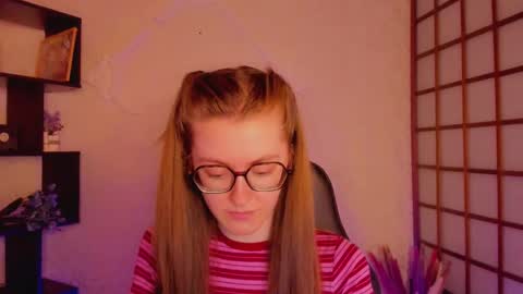 Snapshot of kate_cuddle chatting on 25, 2, 2025 Kate online show from 25, 2, 2025