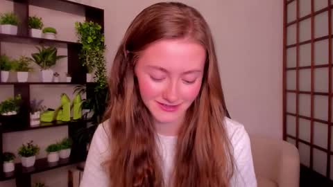 Snapshot of kate_cuddle chatting on 10, 9, 2025 Kate online show from 10, 9, 2025