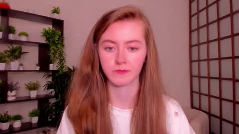 Snapshot of kate_cuddle chatting on 24, 9, 2025 Kate online show from 24, 9, 2025