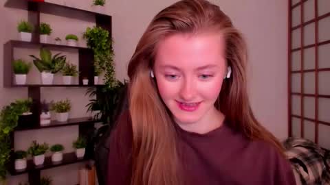 Snapshot of kate_cuddle chatting on 1, 10, 2025 Kate online show from 1, 10, 2025
