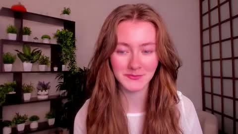 Snapshot of kate_cuddle chatting on 3, 10, 2025 Kate online show from 3, 10, 2025