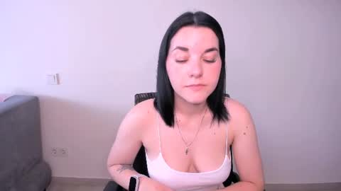 Snapshot of kate_ree_ chatting on 25, 6, 2026 KATE online show from 25, 6, 2026