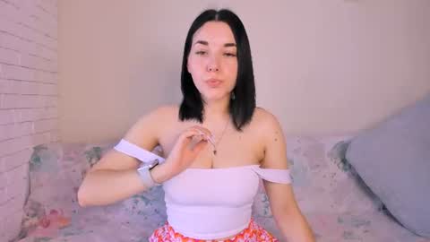 Snapshot of kate_ree_ chatting on 5, 7, 2026 KATE online show from 5, 7, 2026