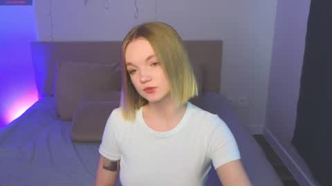 Snapshot of katebunnys chatting on 23, 4, 2026 katebunnys online show from 23, 4, 2026