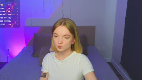 Snapshot of katebunnys chatting on 27, 4, 2026 katebunnys online show from 27, 4, 2026