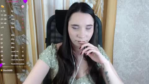 Snapshot of katecrash chatting on 11, 3, 2025 YourKate online show from 11, 3, 2025