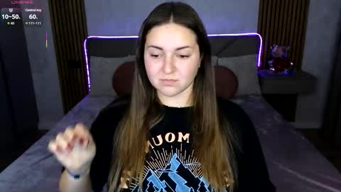 Snapshot of katelyn_sweety chatting on 5, 10, 2025 Katelyn online show from 5, 10, 2025