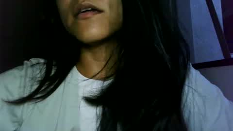 Snapshot of katerinandrade004 chatting on 17, 12, 2025 gatita india online show from 17, 12, 2025