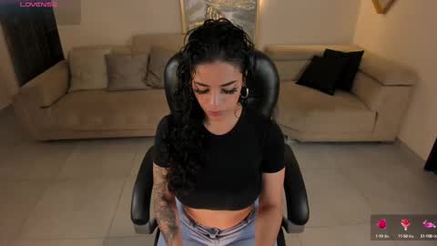 K A T E  online show from 20, 2, 2025