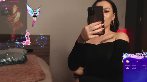 KateyRiva online show from 16, 1, 2025