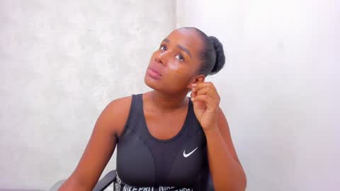 Snapshot of katherin_cruzz chatting on 18, 12, 2024 katherin online show from 18, 12, 2024