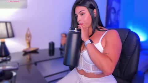 Snapshot of katherin_mons chatting on 10, 2, 2025 KATHERIN MONS online show from 10, 2, 2025