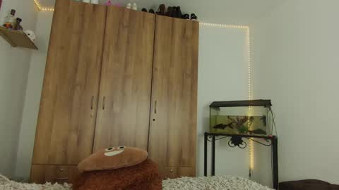 Snapshot of katherin_petrova1 chatting on 21, 1, 2025 kathe online show from 21, 1, 2025