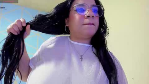 Snapshot of kathiaa_spring chatting on 6, 10, 2025 kathia online show from 6, 10, 2025