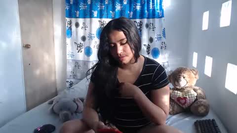  K A T H I E  online show from 13, 2, 2025