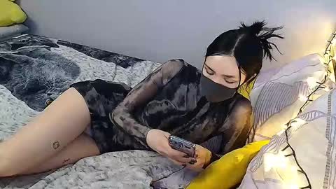 KathrineBerry online show from 14, 2, 2025