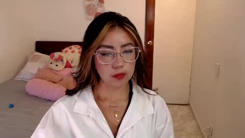 Snapshot of kathyrose_ chatting on 30, 4, 2026 Kathy online show from 30, 4, 2026
