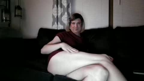 Snapshot of katieutopia chatting on 21, 12, 2025 katieutopia online show from 21, 12, 2025