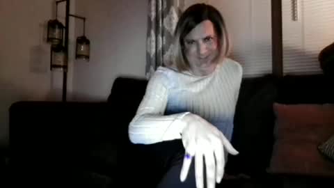 Snapshot of katieutopia chatting on 8, 1, 2026 katieutopia online show from 8, 1, 2026