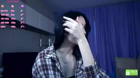 Snapshot of katievillard chatting on 28, 11, 2025 Crystal really Kristel online show from 28, 11, 2025