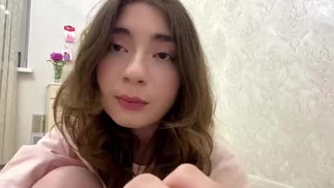 Snapshot of katinaflatau chatting on 1, 7, 2026 Rosie online show from 1, 7, 2026