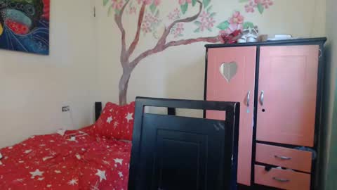 katiusca_horny2 online show from 11, 11, 2025