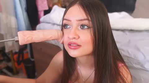 K A T L Y N  online show from 15, 11, 2025