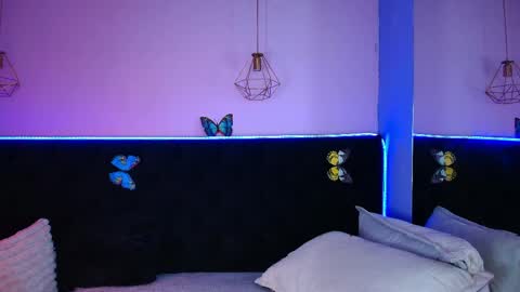 .... Katniss .... online show from 8, 4, 2026