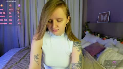 Snapshot of katrina_bail chatting on 12, 5, 2026 Katrina Bail online show from 12, 5, 2026
