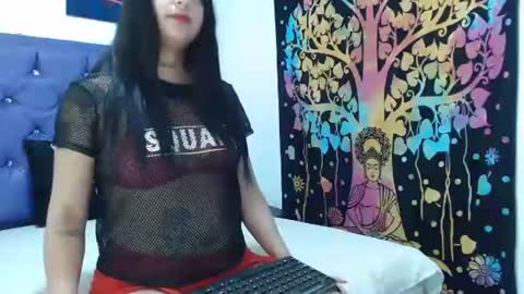 Snapshot of katrinas33 chatting on 7, 2, 2025 katrinas33 online show from 7, 2, 2025