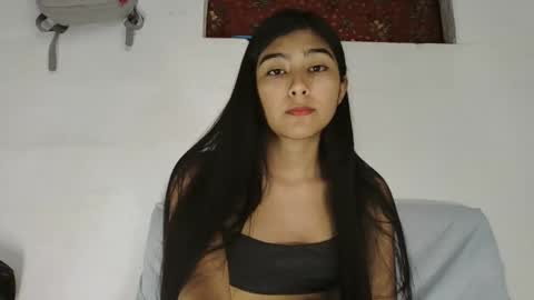 Snapshot of katrushca24 chatting on 13, 1, 2025 kat online show from 13, 1, 2025