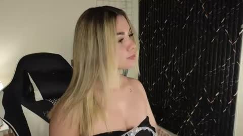 Snapshot of katt_bdsm chatting on 22, 6, 2026 Katt online show from 22, 6, 2026
