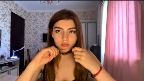 Snapshot of kattiemichelson chatting on 21, 6, 2026 Molly online show from 21, 6, 2026