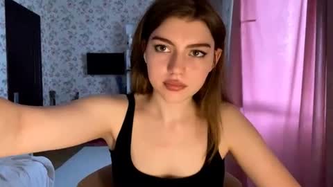 Snapshot of kattiemichelson chatting on 14, 7, 2026 Molly online show from 14, 7, 2026