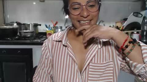 Snapshot of kattleyagray chatting on 2, 2, 2026 KattleyaGrey online show from 2, 2, 2026