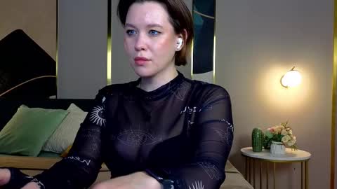 Snapshot of katttymoon_ chatting on 1, 10, 2025 Goddess Katy VACATION online show from 1, 10, 2025