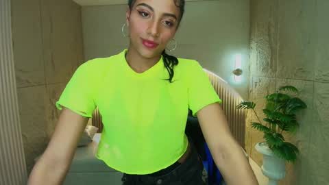 Snapshot of katty_berry_r chatting on 12, 9, 2025 Katty online show from 12, 9, 2025