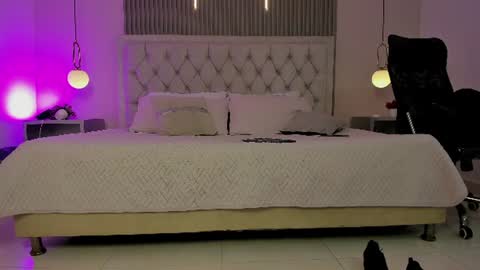 Snapshot of katty_cute19 chatting on 10, 7, 2026 katty_cute19 online show from 10, 7, 2026