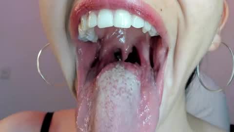 Snapshot of katty_mouth chatting on 4, 6, 2026 Katty online show from 4, 6, 2026