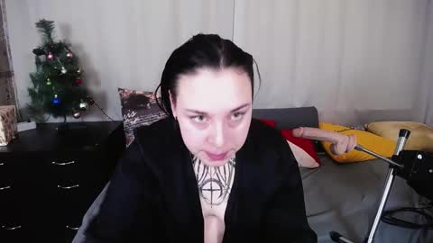 Snapshot of kattyroys chatting on 5, 1, 2025 Katty online show from 5, 1, 2025