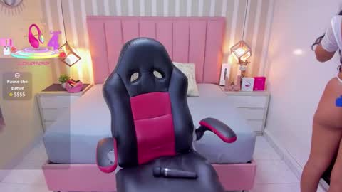 KATY  online show from 10, 10, 2025