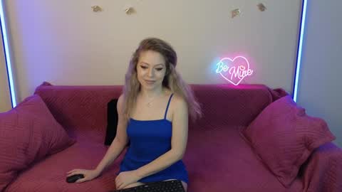 Snapshot of katyafantasy chatting on 12, 1, 2025 KatyaFantasy online show from 12, 1, 2025
